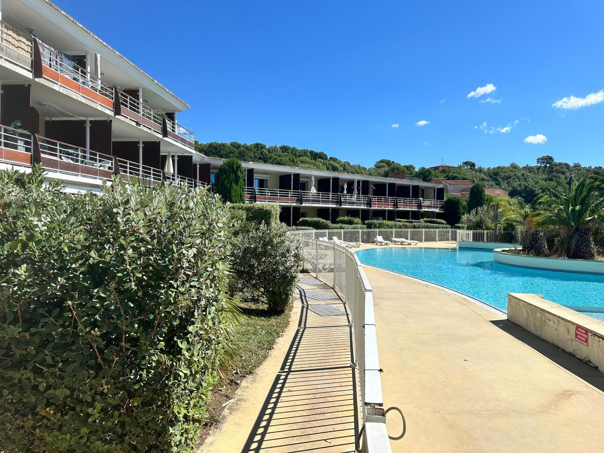 Appartamento La Terrasse Du Liouquet 106 La Ciotat Esterno foto